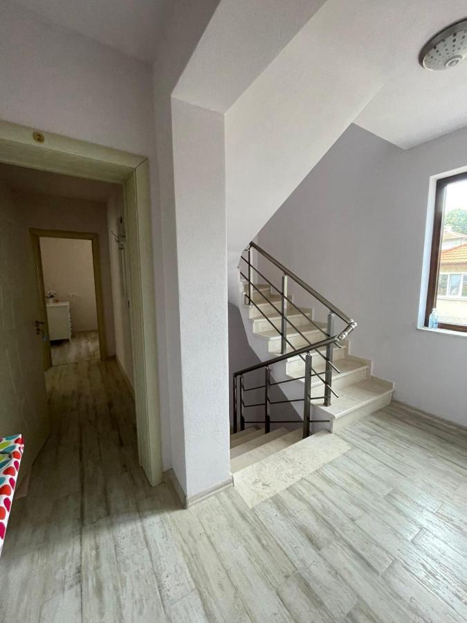 Къща За Гости “Недев” Tsarévo Extérieur photo